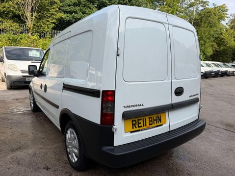 Vauxhall Combo 1.3 CDTi 2000 16v Panel Van 3dr Diesel Manual (134 g/km, 69 bhp) 11