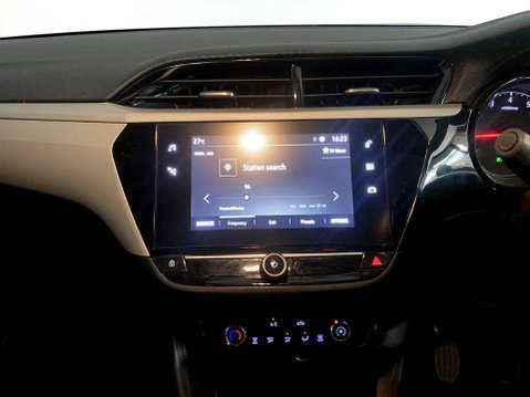 Vauxhall Corsa 1.5 Turbo D SE Hatchback 5dr Diesel Manual Euro 6 (s/s) (102 ps) DAB Radio 17