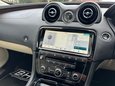 Jaguar XJ 3.0d V6 Portfolio Saloon 4dr Diesel Auto Euro 6 (s/s) (300 ps) 22