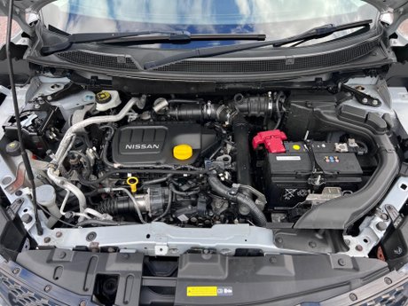 Nissan Qashqai 1.6 dCi Tekna 2WD Euro 6 (s/s) 5dr 40