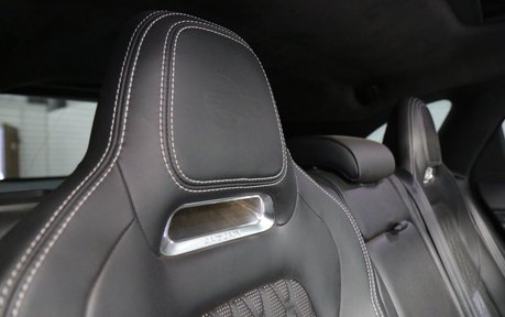 Jaguar F-Pace SVR AWD - Stunning Example with Sliding Panoramic Roof 14