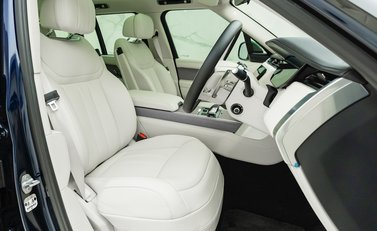 Land Rover Range Rover D350 Autobiography 10