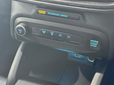 Ford Focus 1.0T EcoBoost ST-Line Euro 6 (s/s) 5dr 14