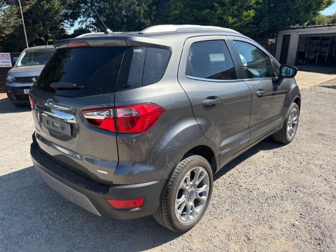Ford Ecosport TITANIUM 7