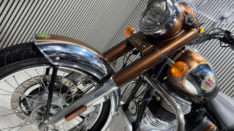 Royal Enfield Classic 2023 LESS THAN 2K OUTSTANDING CONDITION PANNIERS SCREEN ETC 350CC 37