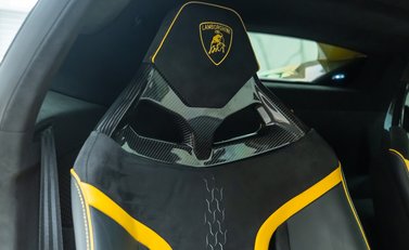 Lamborghini Huracan Tecnica 12
