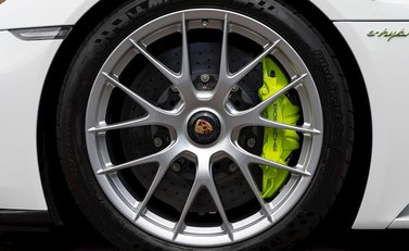 Porsche 918 Spyder 12