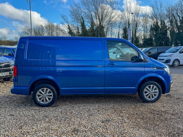 Volkswagen Transporter AUTO SWB L1H1 Low Roof Highline T28 Air 6