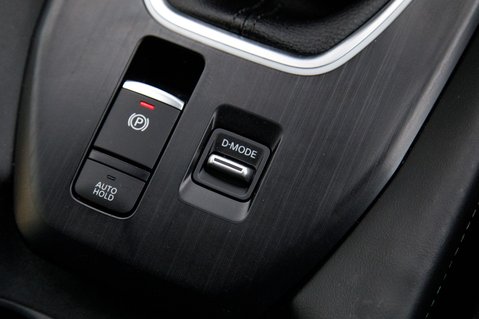 Nissan Qashqai DIG-T N-CONNECTA MHEV 31