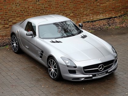  Mercedes gets a new flagship supercar the SLS AMG GT