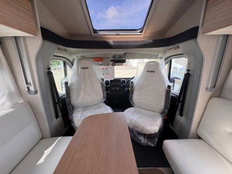 Pilote P740FGJ Evidence 2025 MODEL 46