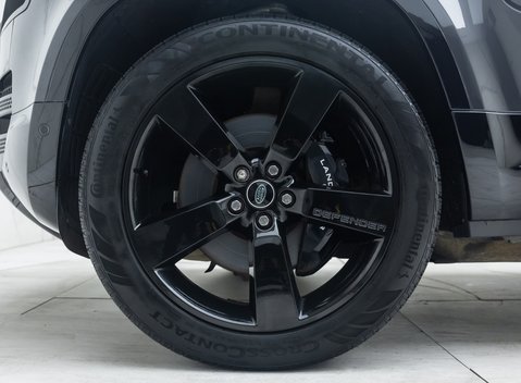 Land Rover Defender 110 V8 P525 32