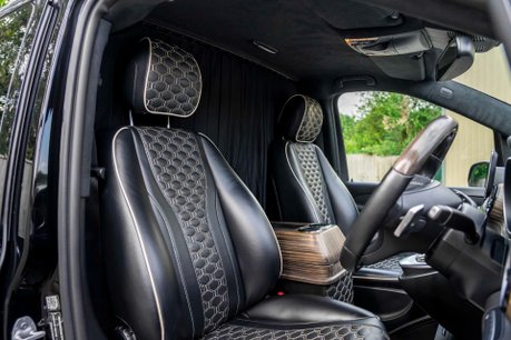 Mercedes-Benz V Class V 300 SUTTON EXECUTIVE CLASS. VAT Q. VIP SEATS. STARLIGHT HEADLINER. TVS. 17