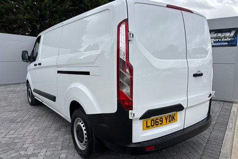 Ford Transit Custom 320 L2 Leader Panel Van - Air Con / Sat Nav 2