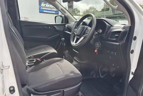 Isuzu D-Max 1.9 TD Utility 4x4 Single Cab Pickup 14