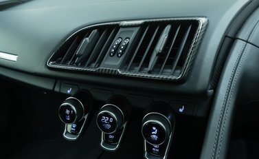 Audi R8 V10 PERFORMANCE CARBON BLACK 15