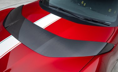 Ferrari 812 Competizione 35