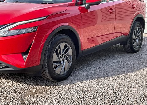 Nissan Qashqai DIG-T ACENTA PREMIUM MHEV 5