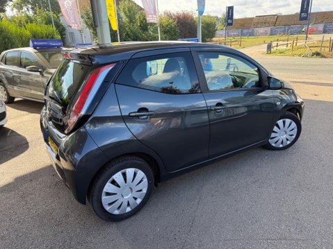 Toyota Aygo 1.0 VVT-i x-play Euro 5 5dr Euro 5 11