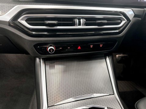 BMW 3 Series 2.0 330e 12kWh M Sport Saloon 4dr Petrol Plug-in Hybrid Auto Euro 6 (s/s) ( 18