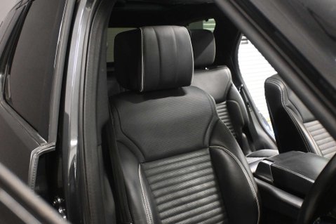 Land Rover Discovery 3.0 Discovery Luxury HSE TD6 Auto 4WD 5dr 34