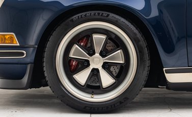 Porsche 911 REIMAGINED BY SINGER - THE SURREY COMMISSION 32