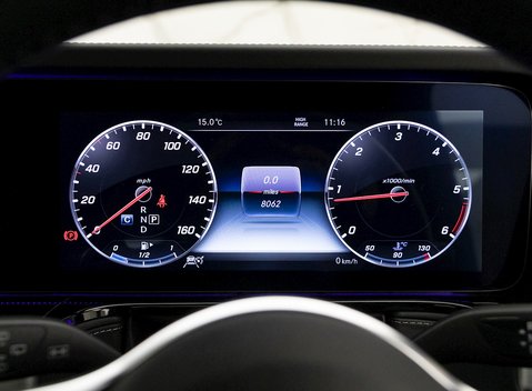 Mercedes-Benz G Series AMG Line Premium 17