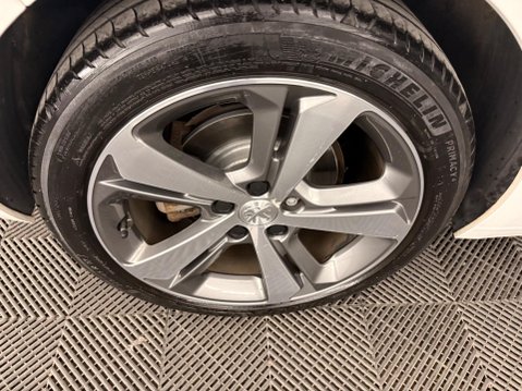 Peugeot 308 1.2 PureTech GPF Allure Euro 6 (s/s) 5dr 41