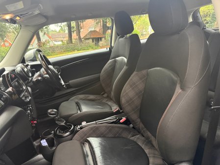 Mini Hatch COOPER SEVEN 39