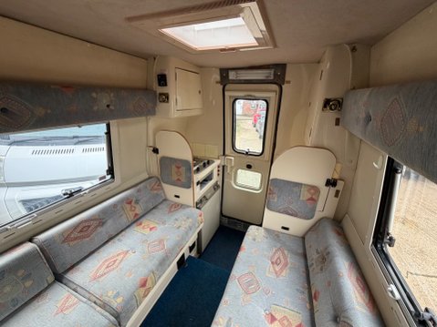 Romahome Duo OUTLOOK R20 HI MODEL 2 BERTH CAMPER VAN 19