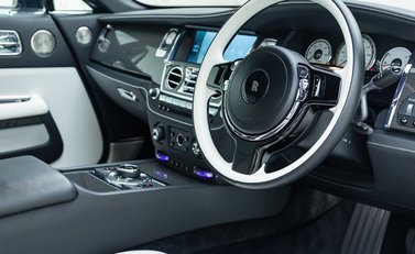 Rolls-Royce Wraith Black Badge 13