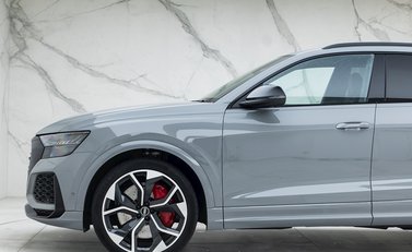 Audi RS Q8 Vorsprung 24