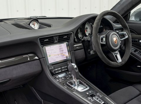 Porsche 911 Turbo S (991.2) 17