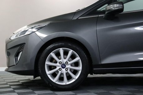 Ford Fiesta TITANIUM 27
