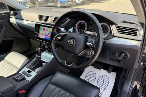 Skoda Superb SE TECHNOLOGY IV DSG - 11 SERVICES AT SKODA -HYBRID AUTOMATIC ESTATE 14