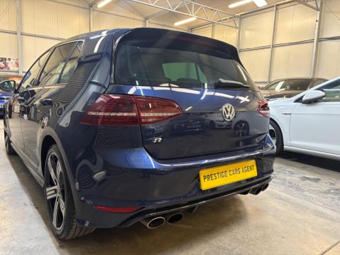 Volkswagen Golf 2.0 TSI BlueMotion Tech R 4Motion Euro 6 (s/s) 5dr 38