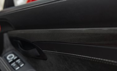 Porsche 911 GT2 RS Weissach (991) 36