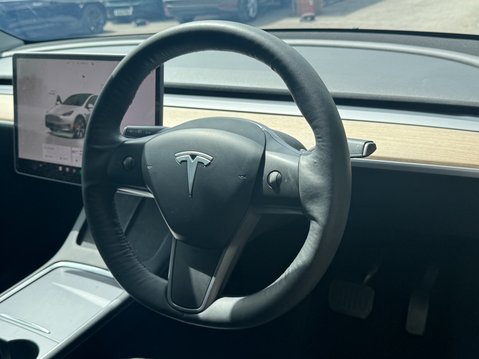 Tesla Model Y (Dual Motor) Long Range SUV 5dr Electric Auto 4WDE (384 bhp) 13