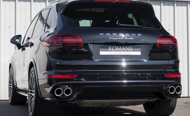 Porsche Cayenne Turbo 3