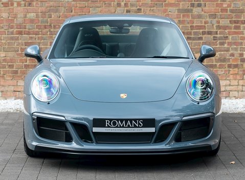 Porsche 911 (991.2) Carrera GTS 4