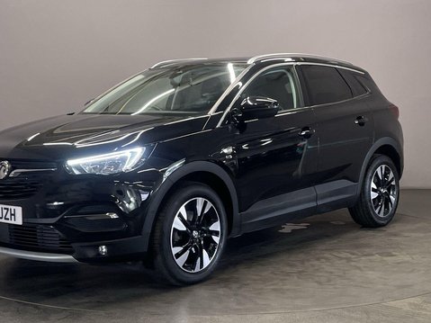 Vauxhall Grandland X 1.2 Turbo Griffin Edition SUV 5dr Petrol Manual Euro 6 (s/s) (130 ps) 4