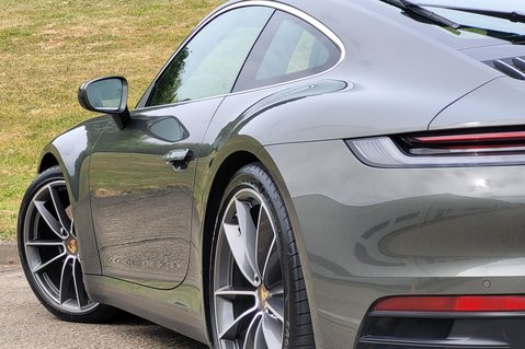 Porsche 911 CARRERA 4S PDK 12