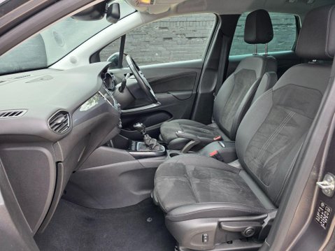 Vauxhall Crossland 1.2 Turbo Ultimate Euro 6 (s/s) 5dr 37