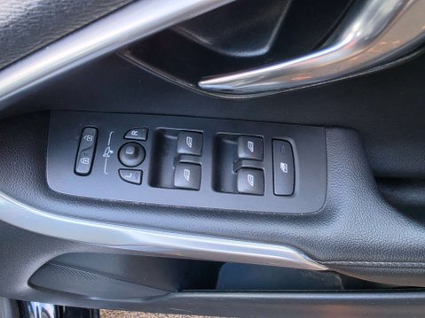 Volvo V40 2.0 V40 Inscription D3 5dr 51