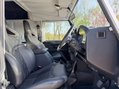 Land Rover Defender 2.2 Defender 90 Hard Top TD 4WD 5dr 16