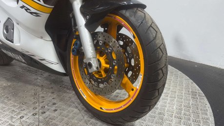 Yamaha R6 YZF 2003 5MT CARBED SPORTS BIKE ONLY 17K RUNNING PROJECT BIKE 15