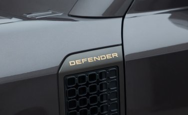 Land Rover Defender 110 OCTA 34