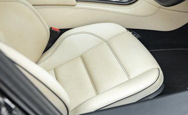 Mercedes-Benz SLS AMG 19