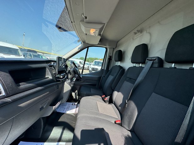 Ford Transit MWB L2H2 Medium Roof Leader 350 Air Con EURO 6 13