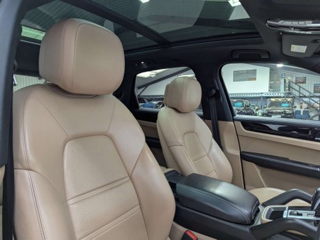 Porsche Cayenne 3.0 Cayenne V6 Auto 4WD 5dr 48